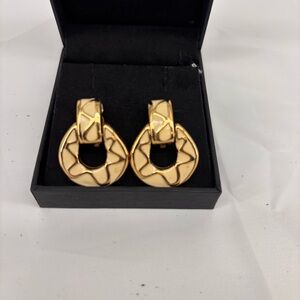 Vintage Givenchy Bijoux Gold Tone Clip-On Earring